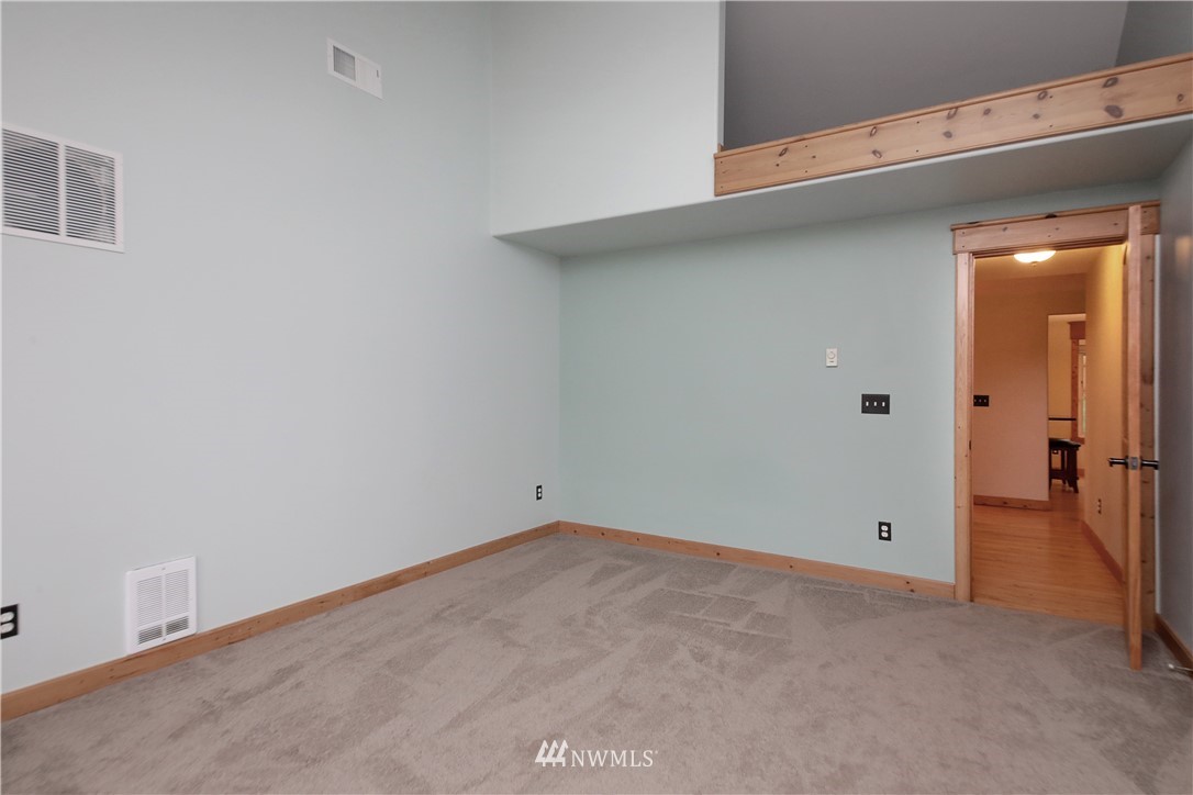 7656 Bailey Road Clinton, WA 98236 - Photo 20 of 40 Gallery Image 20