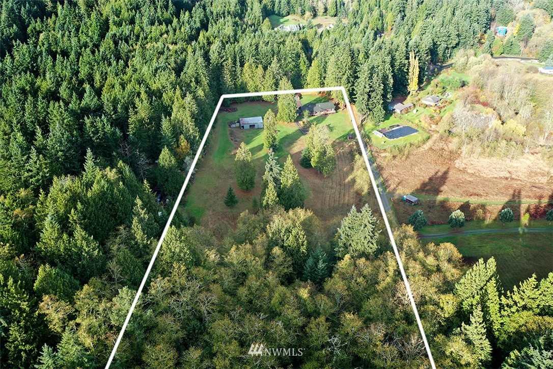 7656 Bailey Road Clinton, WA 98236 - Photo 37 of 40 Gallery Image 37
