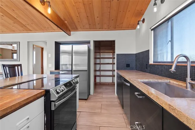 $725,000 | 45325 Vista Place, King City, CA 93930