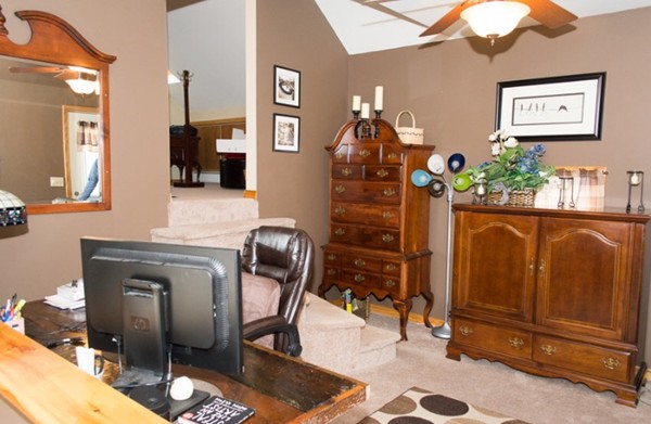 103 Chipaway Road Freetown, MA 02717 - Photo 25 of 26 a living room with furniture