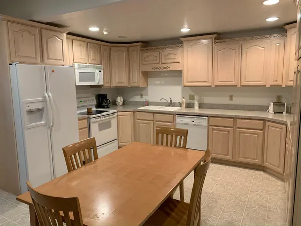 $350,000 | 113 Wyoming State Highway 233, Kemmerer, WY 83101
