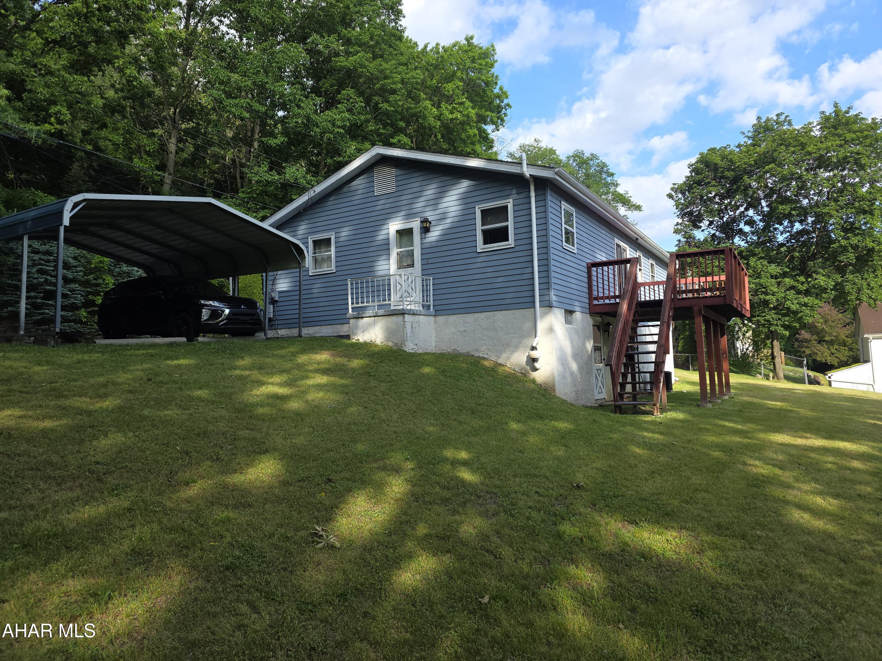 335 6th Street Tyrone, PA 16686 - Photo 14 of 15