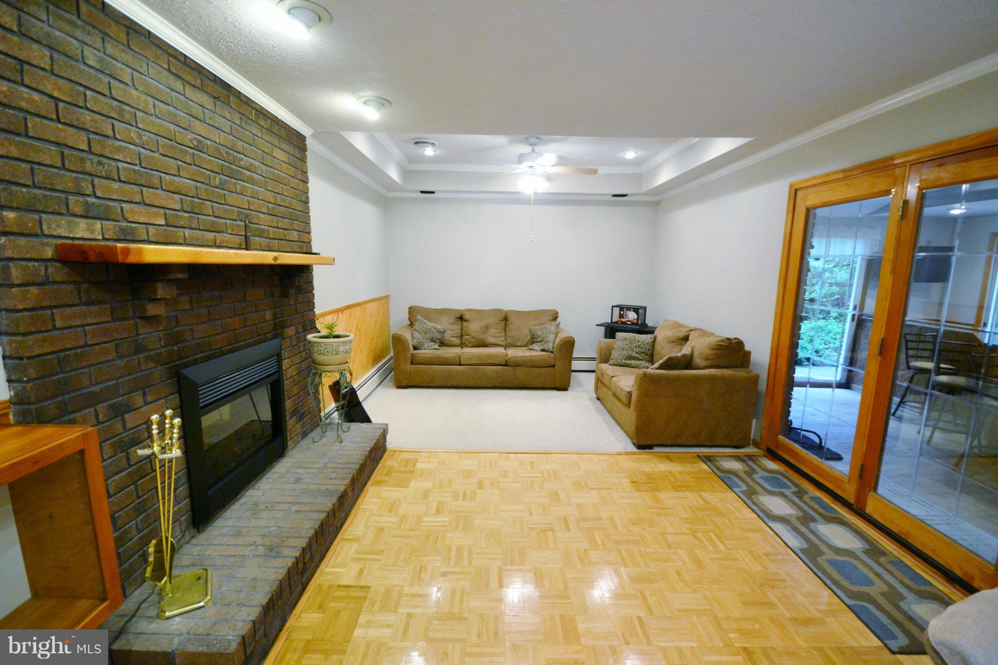 2714 Bachman Road Manchester, MD 21102 - Photo 19 of 30 Second living space is huge with electric F/P