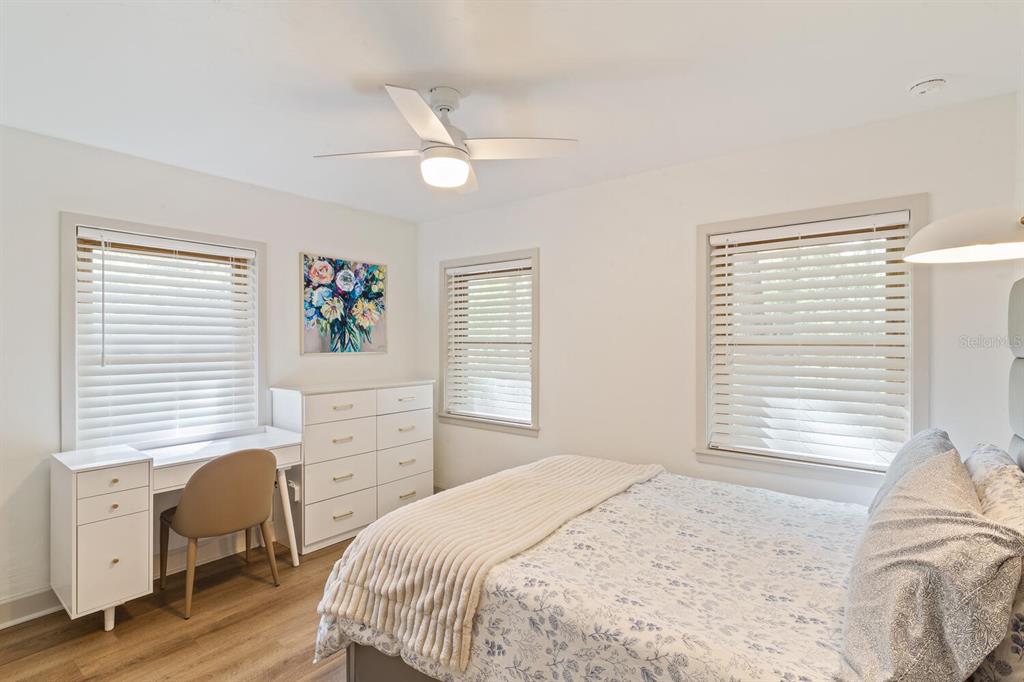 304 Northwest 24 Street Gainesville, FL 32607 - Photo 31 of 37