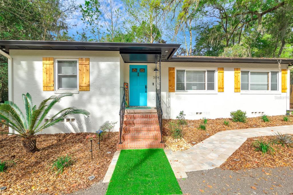 304 Northwest 24 Street Gainesville, FL 32607 - Photo 4 of 37