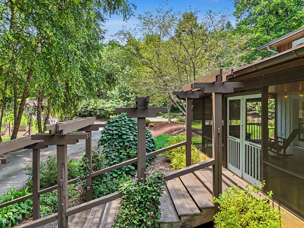 256 Low Gap Road Hayesville, NC 28904 - Photo 54 of 60 Gallery Image 54