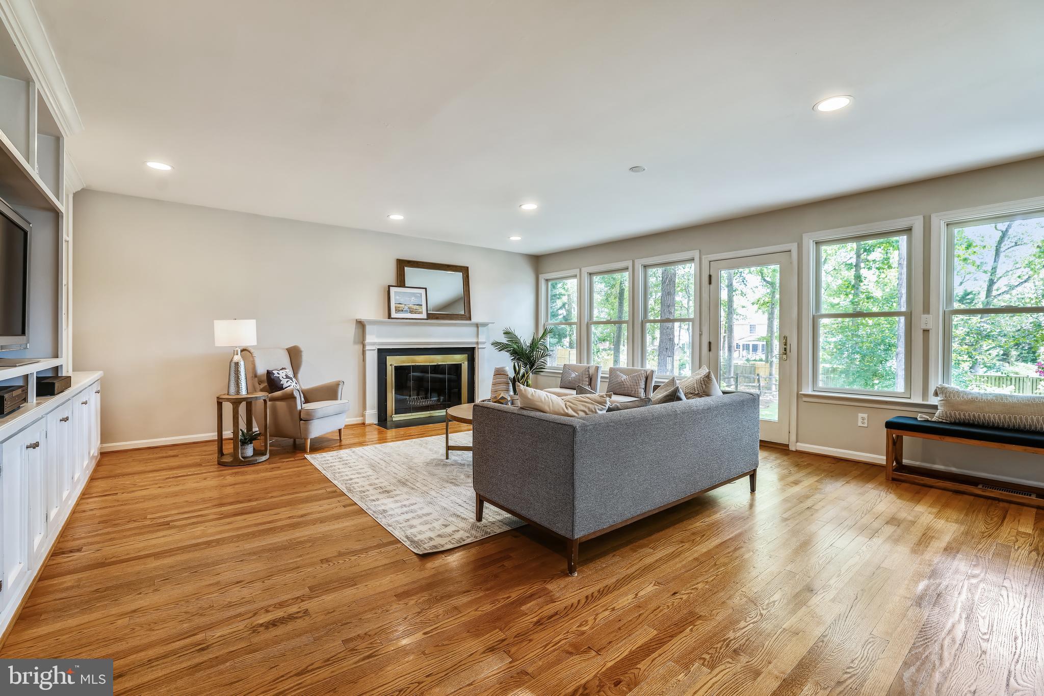 9920 Glenolden Drive Potomac, MD 20854 - Photo 17 of 41