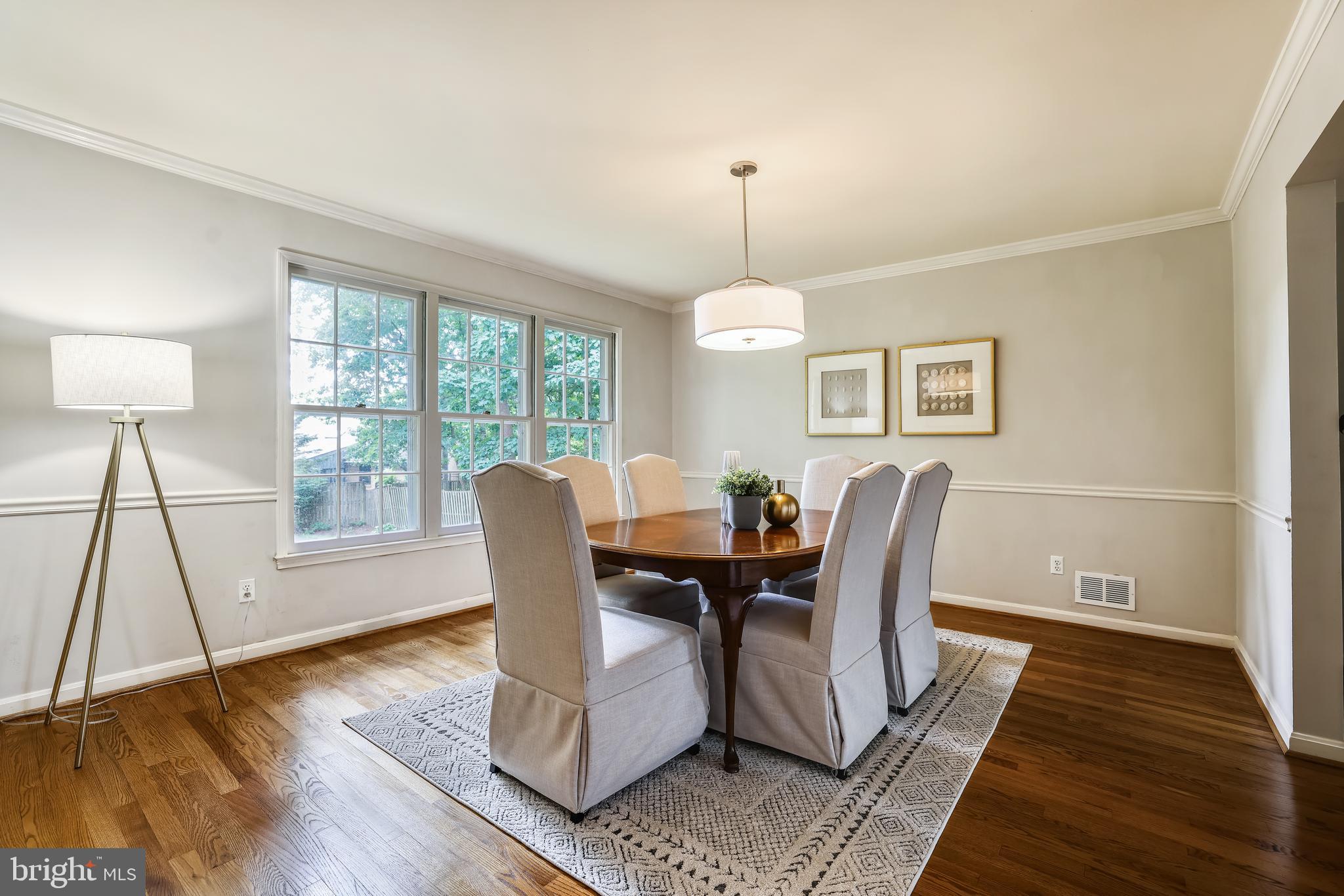 9920 Glenolden Drive Potomac, MD 20854 - Photo 9 of 41