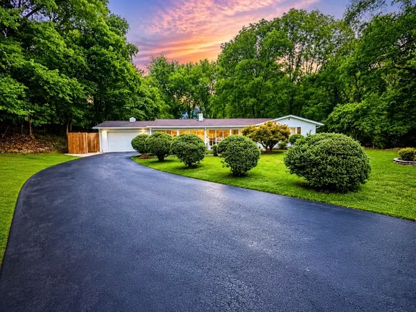 $409,999 | 3402 South Park Circle, Roanoke, VA 24018