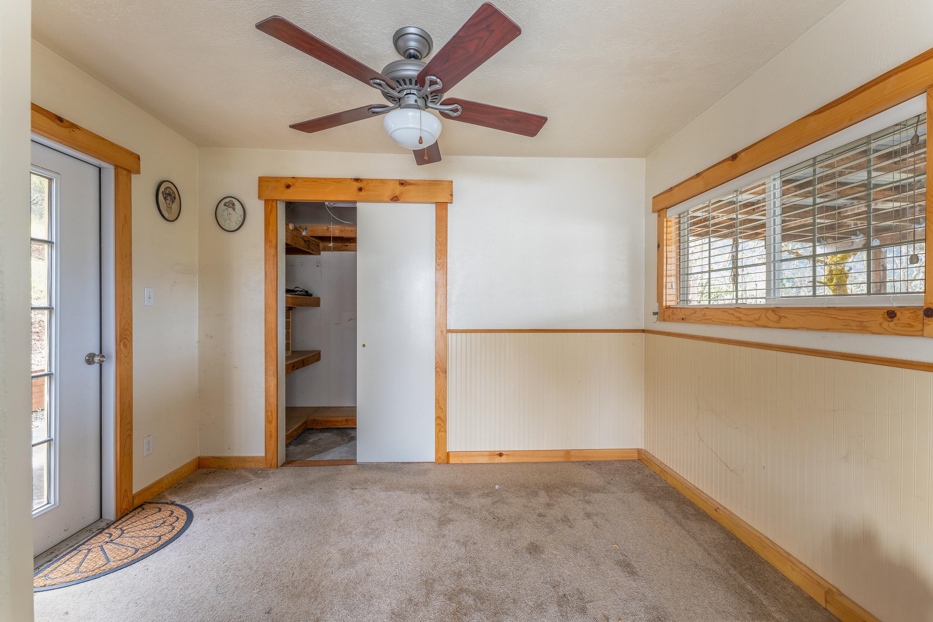 201 Keen Road Grants Pass, OR 97527 - Photo 22 of 33 Gallery Image 22