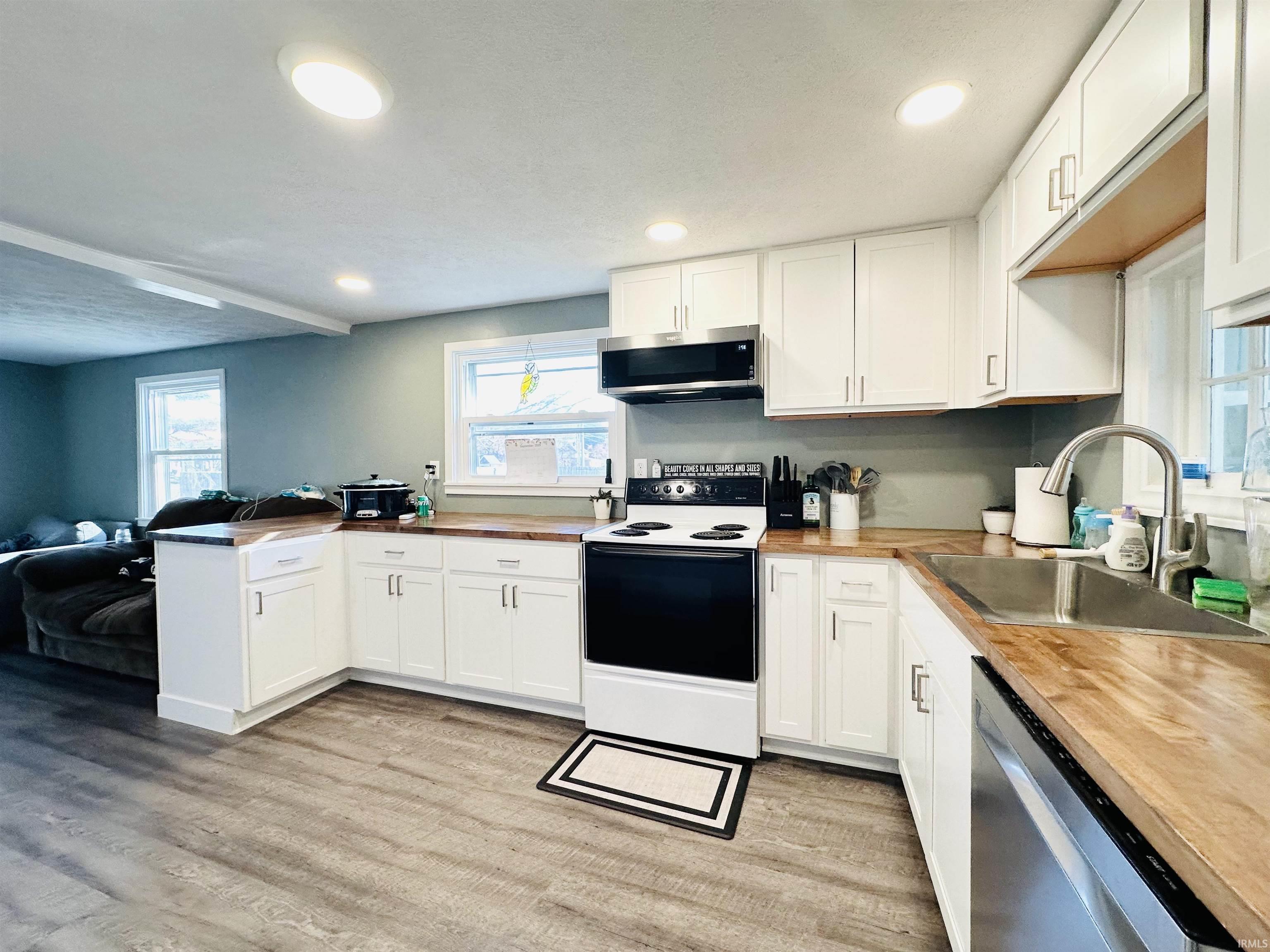 56451 Quince Road South Bend, IN 46619 - Photo 9 of 14 Gallery Image 9