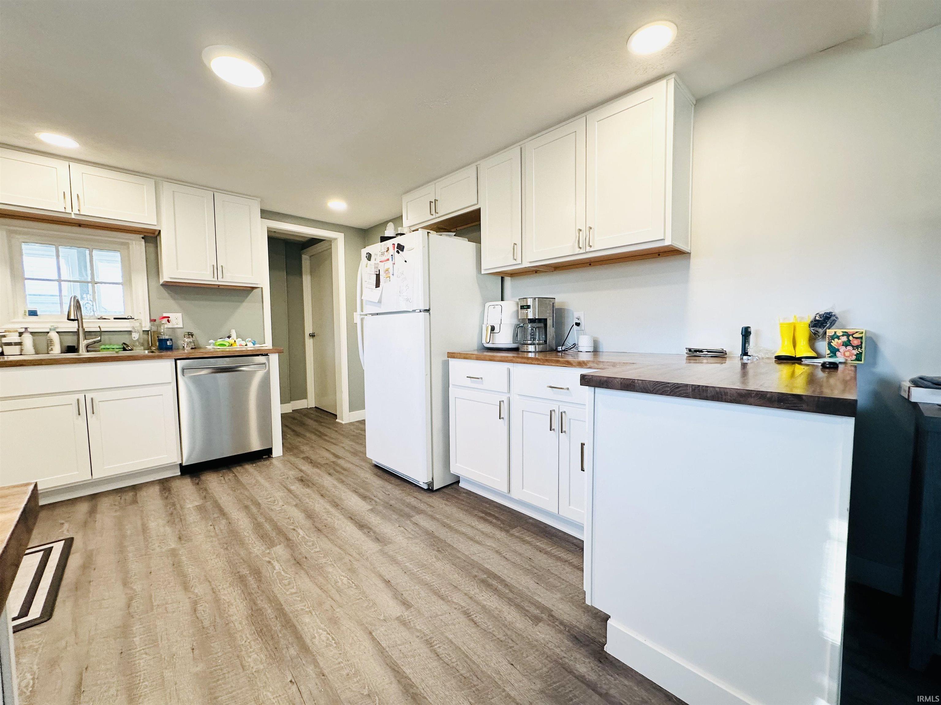 56451 Quince Road South Bend, IN 46619 - Photo 10 of 14 Gallery Image 10