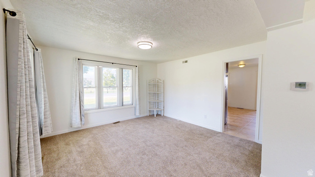205 East Center Street Salem, UT 84653 - Photo 4 of 40