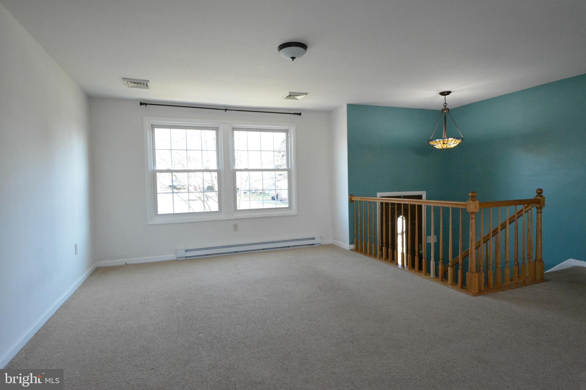 120 Pulte Road Lancaster, PA 17601 - Photo 3 of 25 Living Room View 1