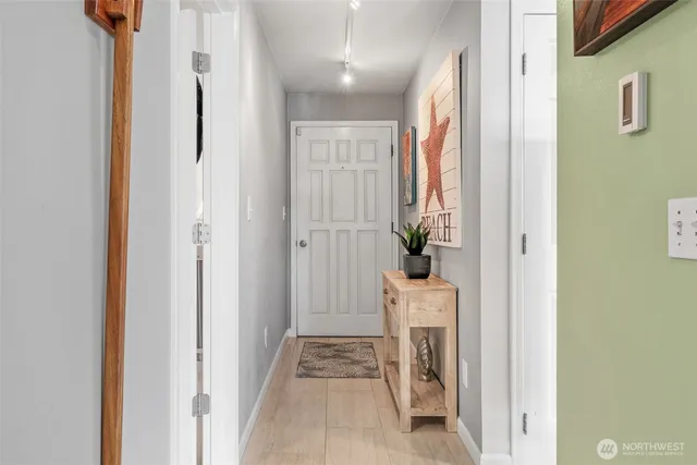 $585,000 | 65 Kirkland Avenue, Unit 202, Kirkland, WA 98033