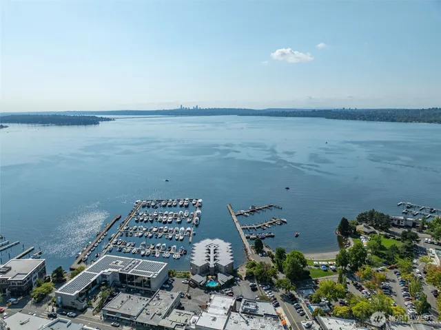 $585,000 | 65 Kirkland Avenue, Unit 202, Kirkland, WA 98033