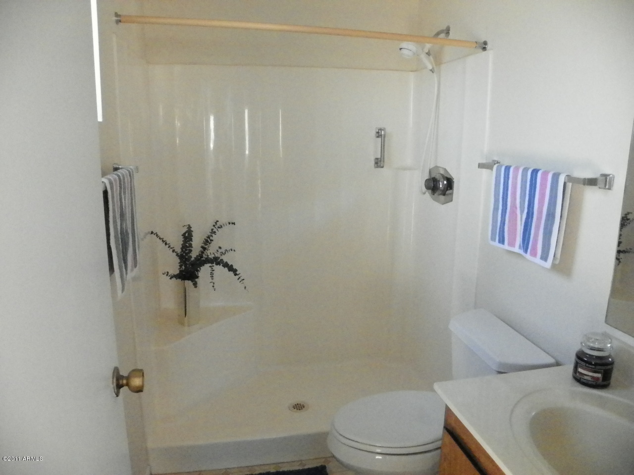 14300 West Bell Road, Unit 406 Surprise, AZ 85374 - Photo 14 of 15 Master Bathroom