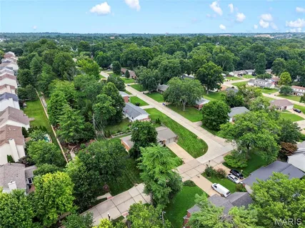 $535,000 | 13203 Dartagnan Court, St. Louis, MO 63141