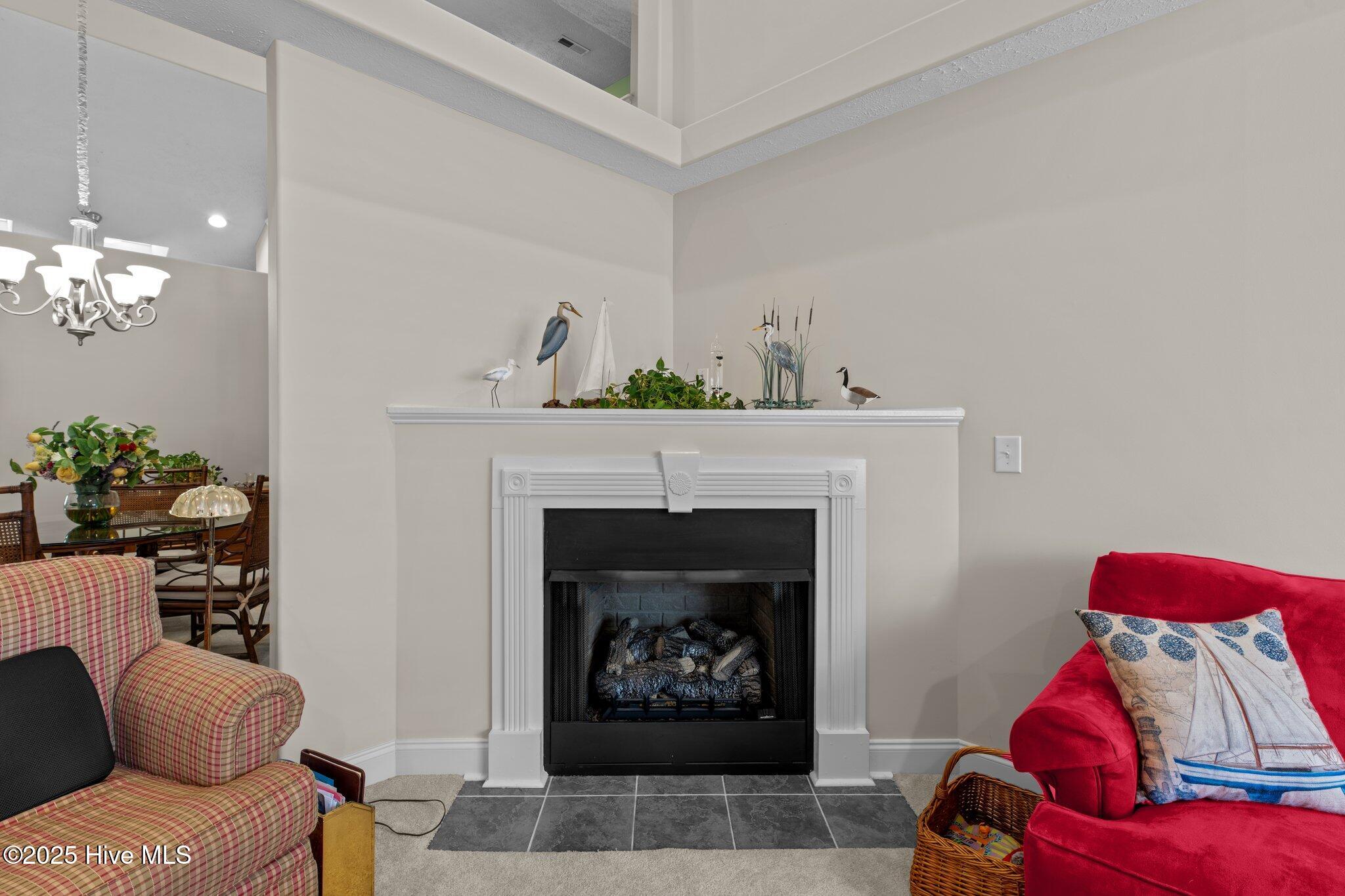 408 Neuchatel Road New Bern, NC 28562 - Photo 16 of 49 Living Room