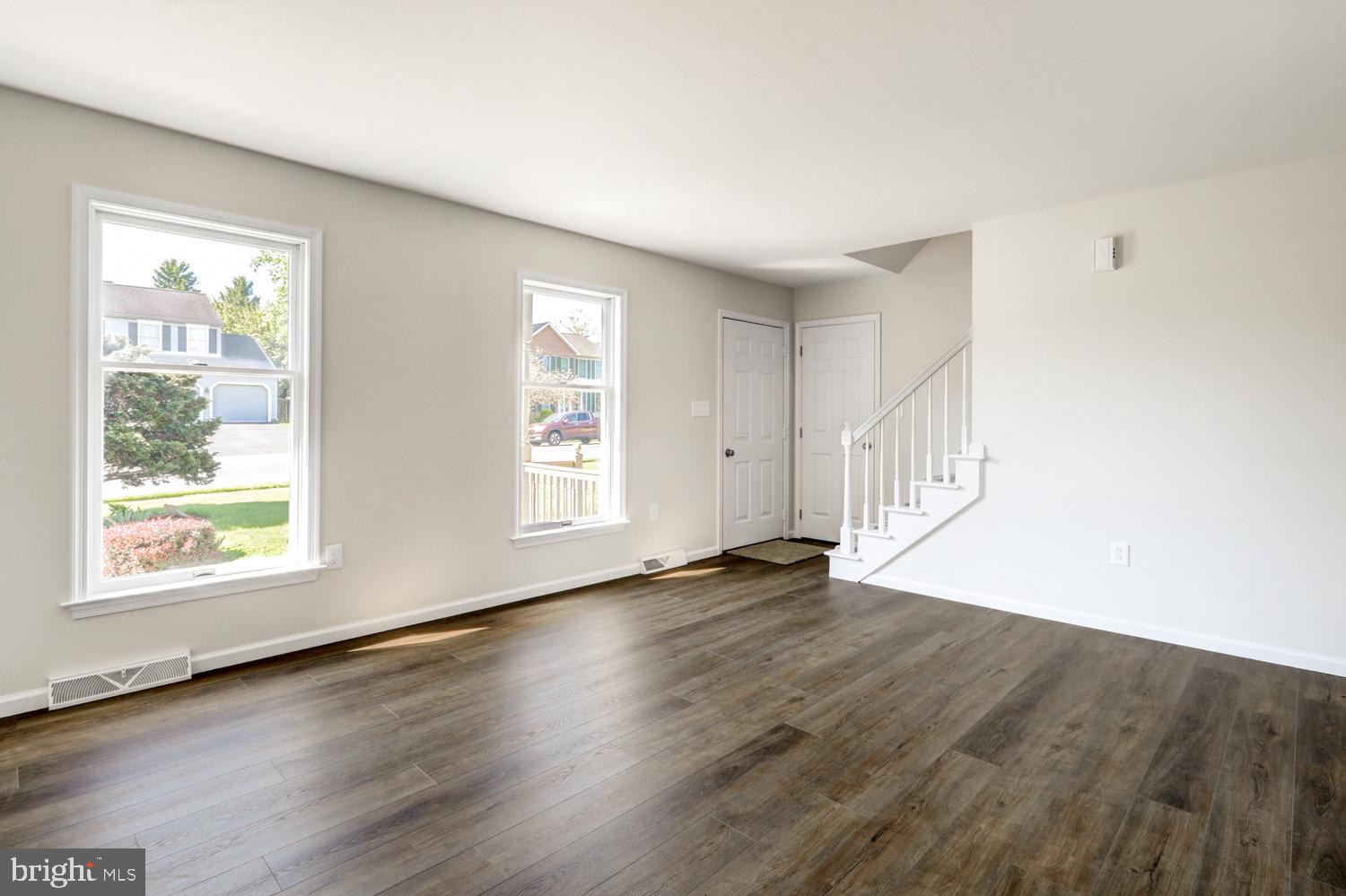 706 Rosemont Drive Lititz, PA 17543 - Photo 15 of 42 Bright and airy entryway awaits you.