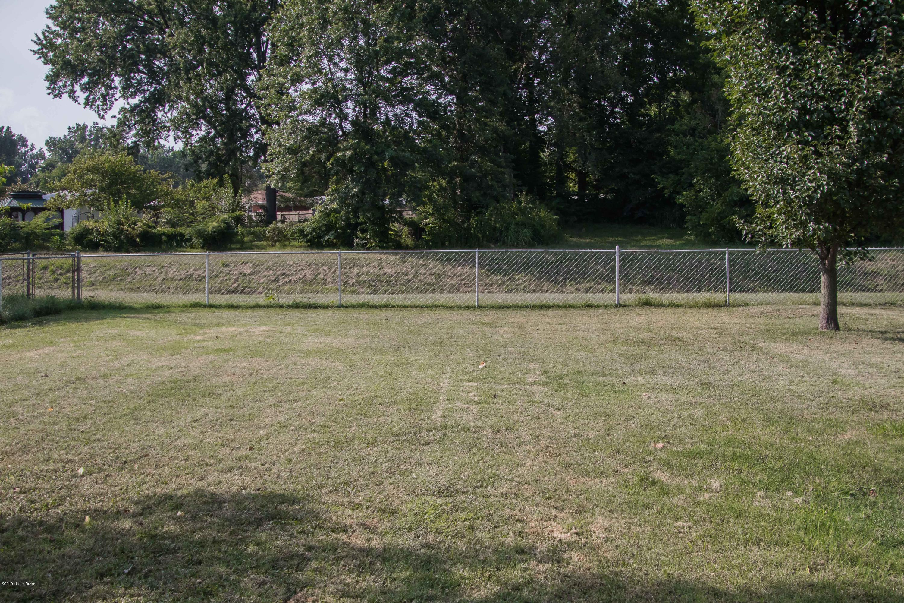 1925 Lynn Lea Road Louisville, KY 40216 - Photo 16 of 16 16