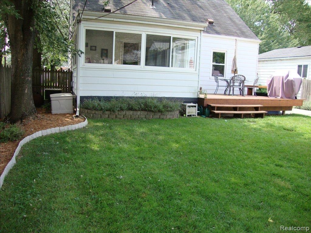 1876 Princeton Road Berkley, MI 48072 - Photo 18 of 18 Additional Backyard View