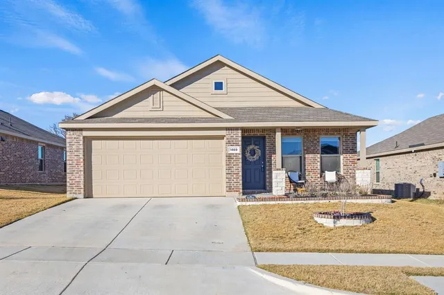 $279,500 | 1469 Yachtclub Drive, Pelican Bay, TX 76020