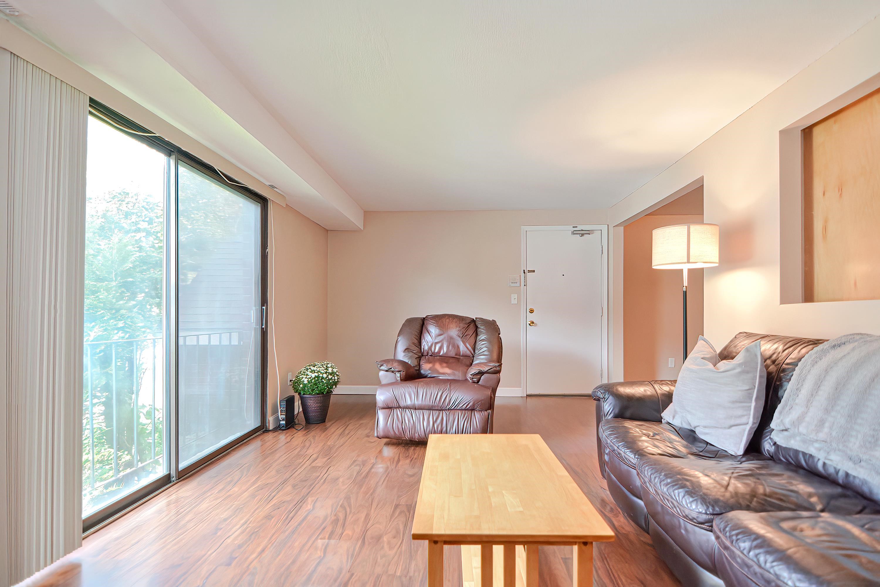 6 Brookside Drive, Unit 6 Exeter, NH 03833 - Photo 2 of 29 Gallery Image 2