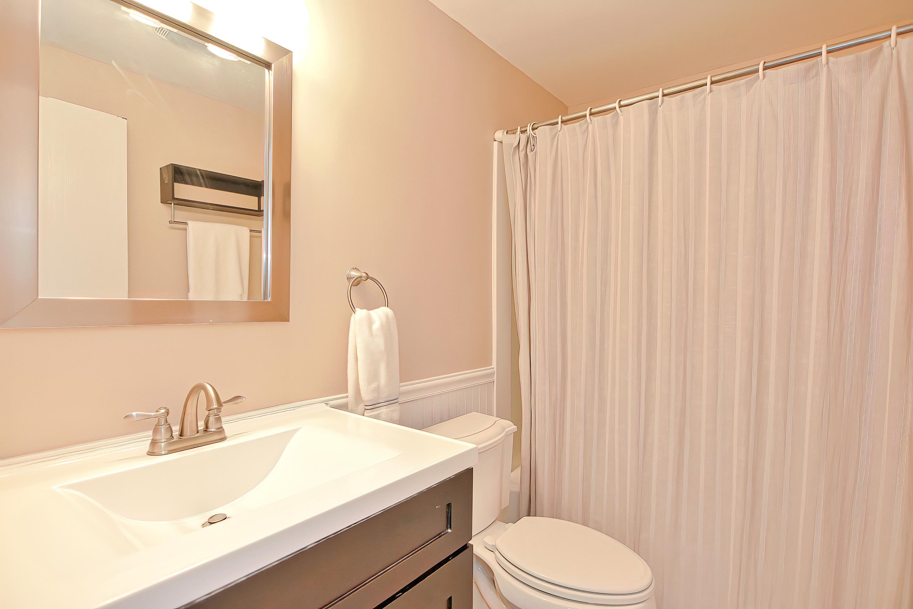 6 Brookside Drive, Unit 6 Exeter, NH 03833 - Photo 13 of 29 Gallery Image 13
