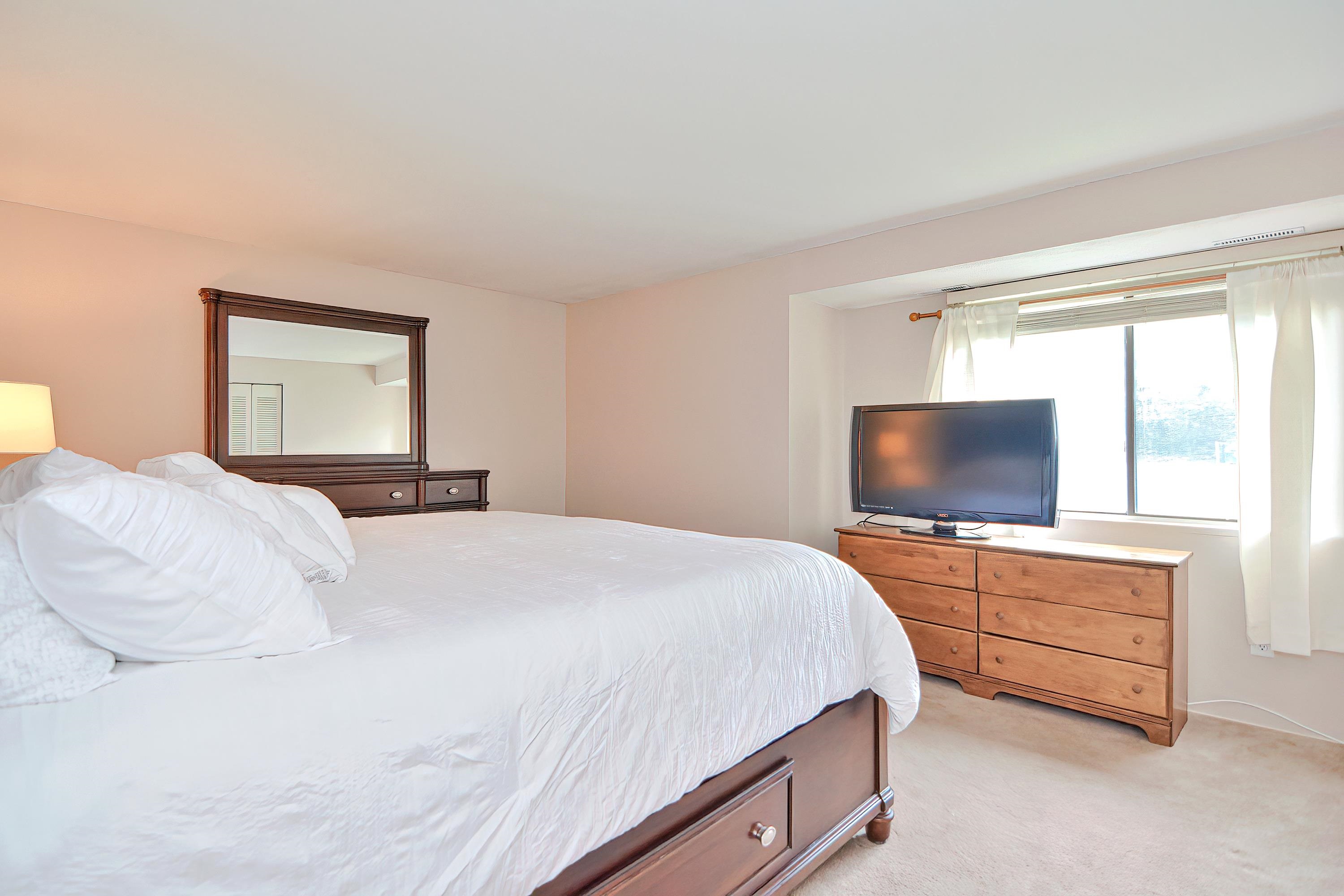 6 Brookside Drive, Unit 6 Exeter, NH 03833 - Photo 15 of 29 Gallery Image 15