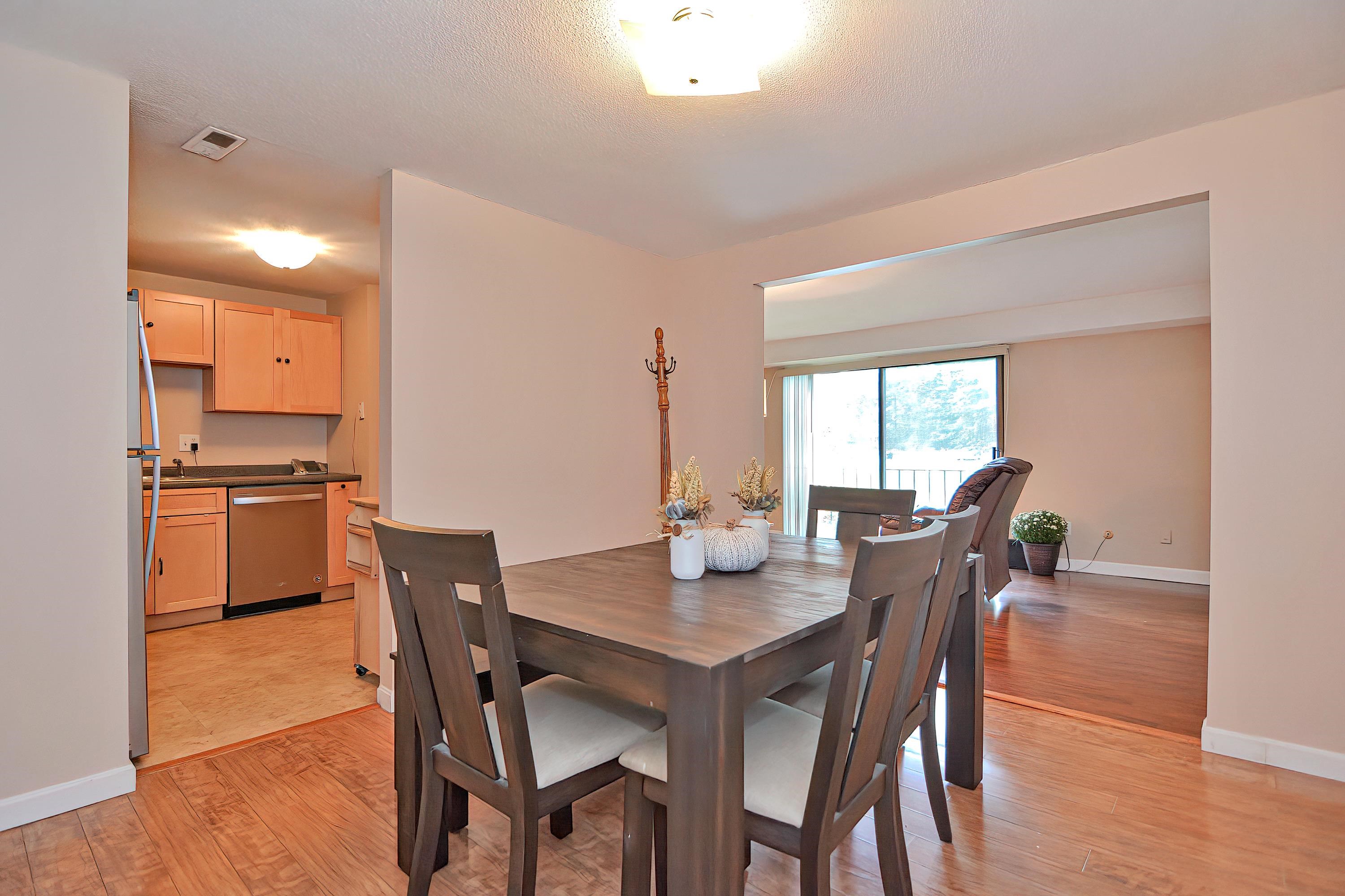 6 Brookside Drive, Unit 6 Exeter, NH 03833 - Photo 8 of 29 Gallery Image 8