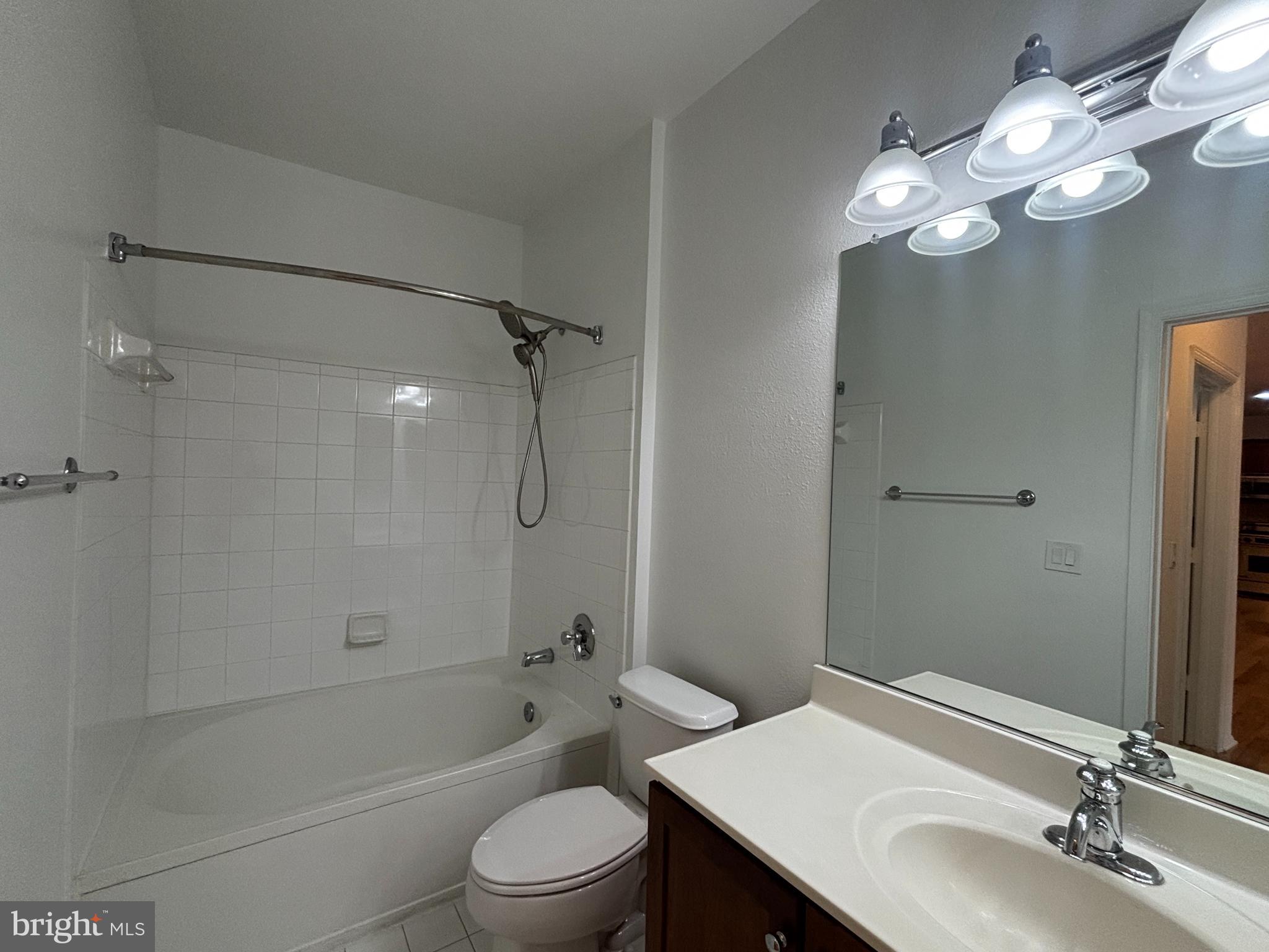 11800 Old Georgetown Road, Unit 1407 North Bethesda, MD 20852 - Photo 20 of 34