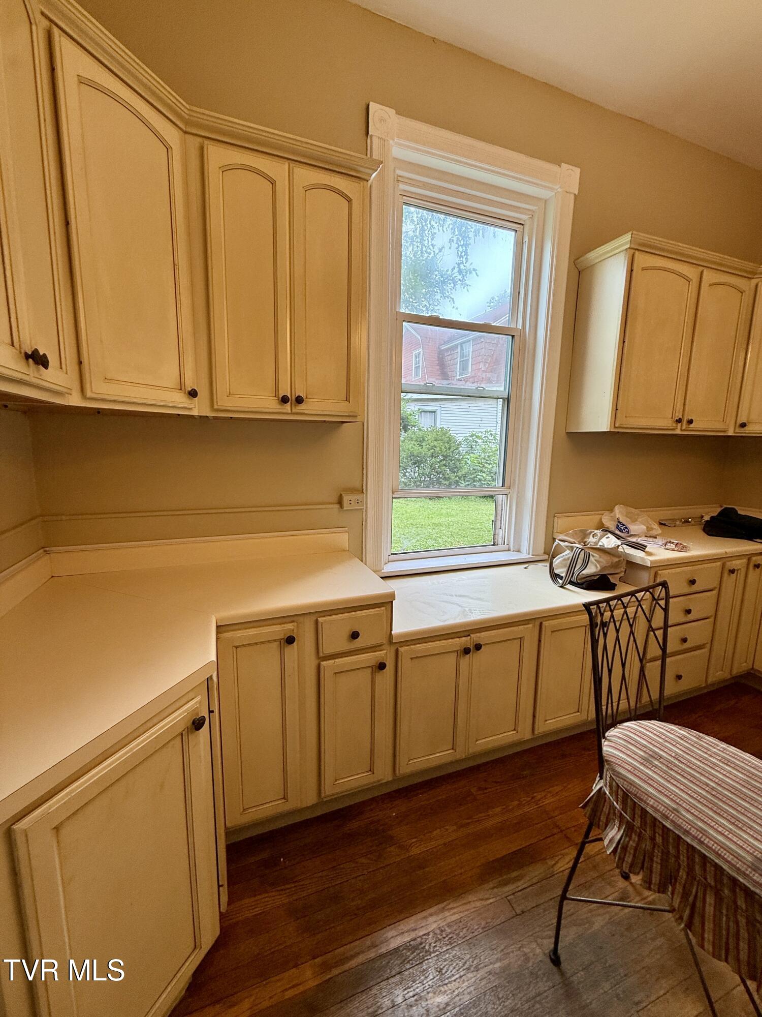 234 Solar Street, Unit 101 Bristol, VA 24201 - Photo 21 of 22 IMG_0210