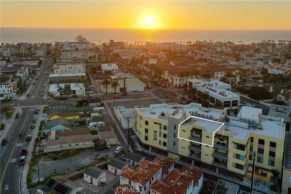 $1,948,000 | 414 Main Street, Unit 410, Huntington Beach, CA 92648