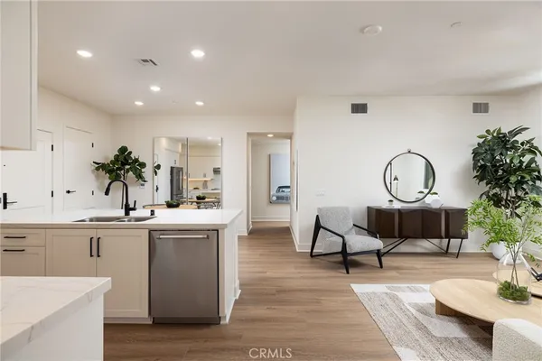 $1,948,000 | 414 Main Street, Unit 410, Huntington Beach, CA 92648