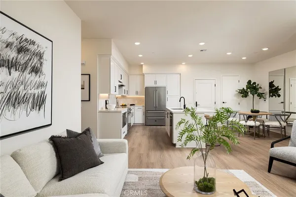 $1,948,000 | 414 Main Street, Unit 410, Huntington Beach, CA 92648