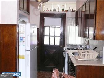 919 Kenmore Road Philadelphia, PA 19151 - Photo 6 of 12 Kitchen