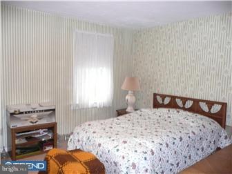 919 Kenmore Road Philadelphia, PA 19151 - Photo 7 of 12 Bedroom - Main