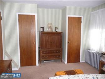 919 Kenmore Road Philadelphia, PA 19151 - Photo 8 of 12 Bedroom - Main