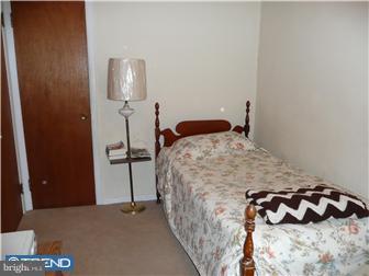 919 Kenmore Road Philadelphia, PA 19151 - Photo 10 of 12 Bedroom 2