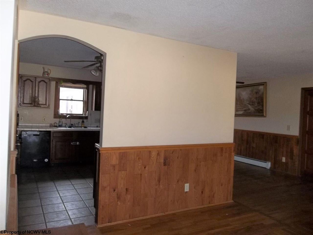 86 Benjamin Beverly, WV 26253 - Photo 5 of 22 Gallery Image 5