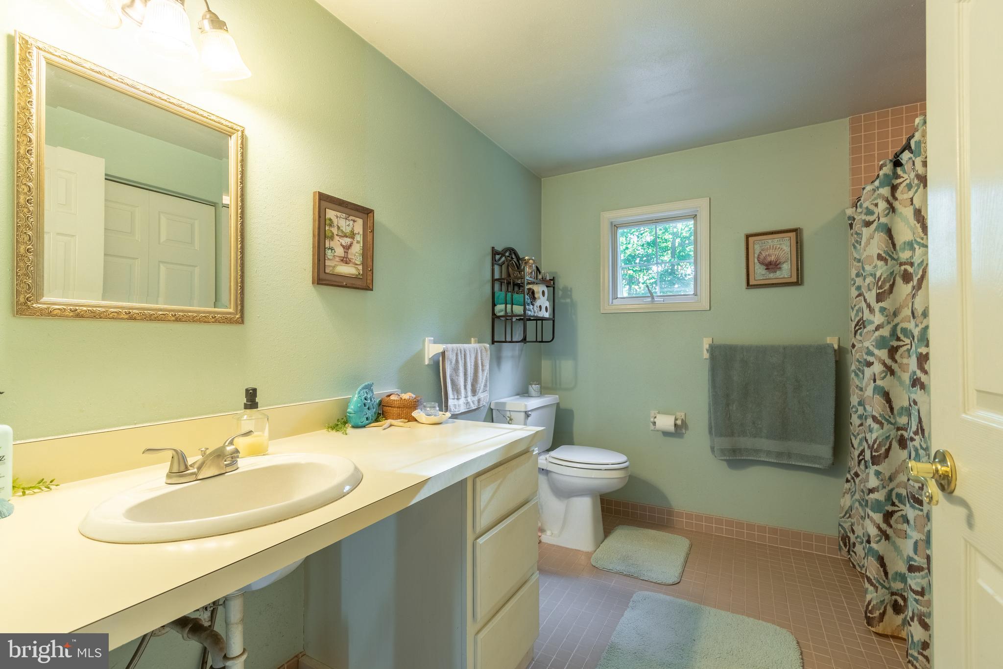 3265 Hillegass Road Pennsburg, PA 18073 - Photo 13 of 35