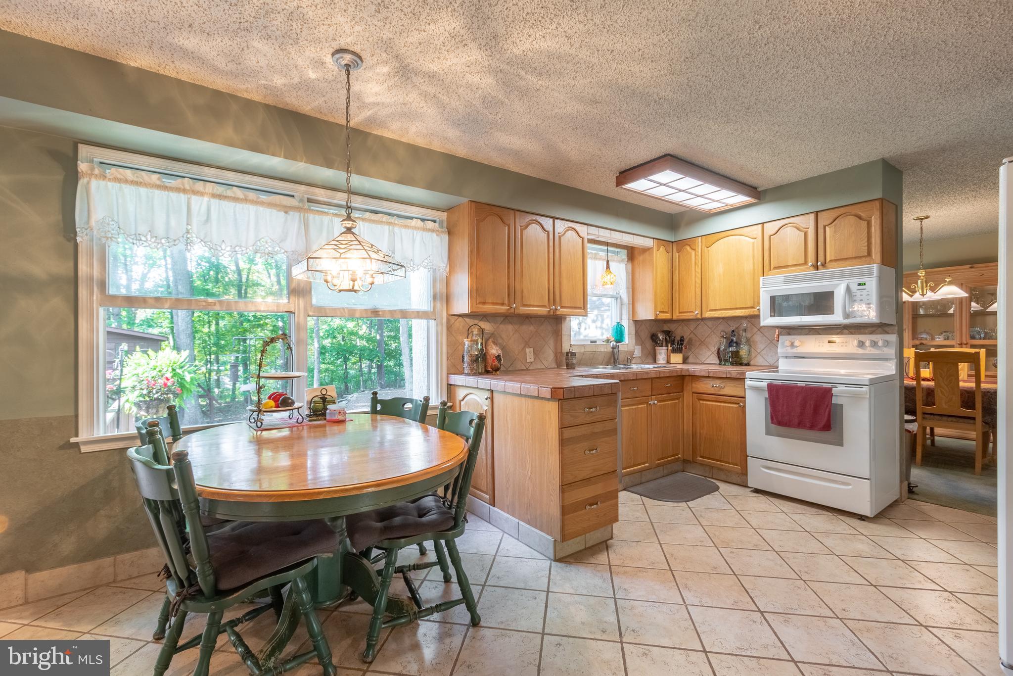 3265 Hillegass Road Pennsburg, PA 18073 - Photo 7 of 35