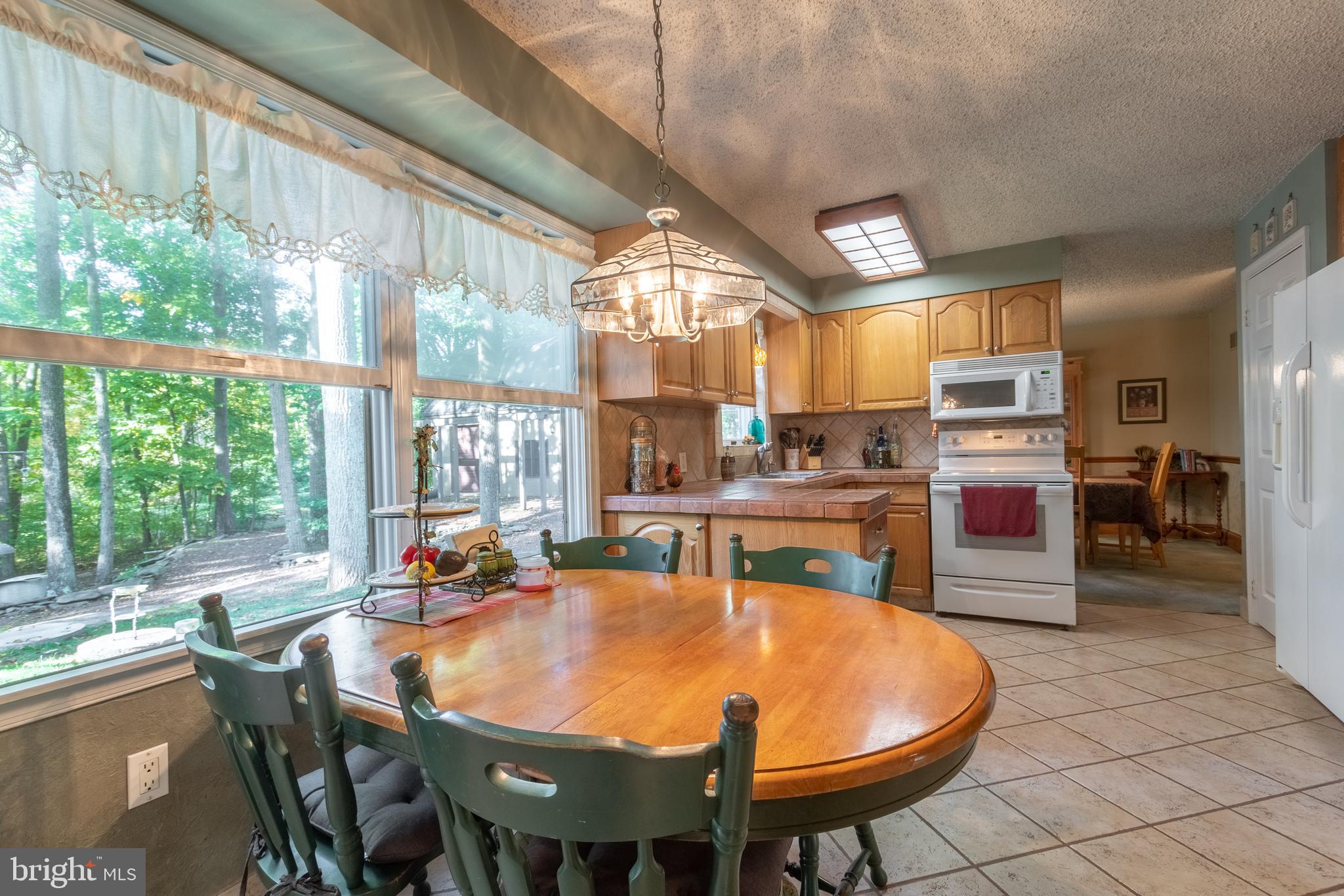 3265 Hillegass Road Pennsburg, PA 18073 - Photo 9 of 35