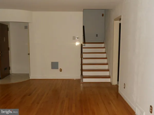 $319,900 | 909 Brighton Avenue, Reading, PA 19606