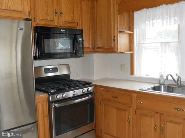 $319,900 | 909 Brighton Avenue, Reading, PA 19606