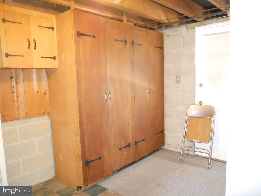 909 Brighton Avenue Reading, PA 19606 - Photo 33 of 35