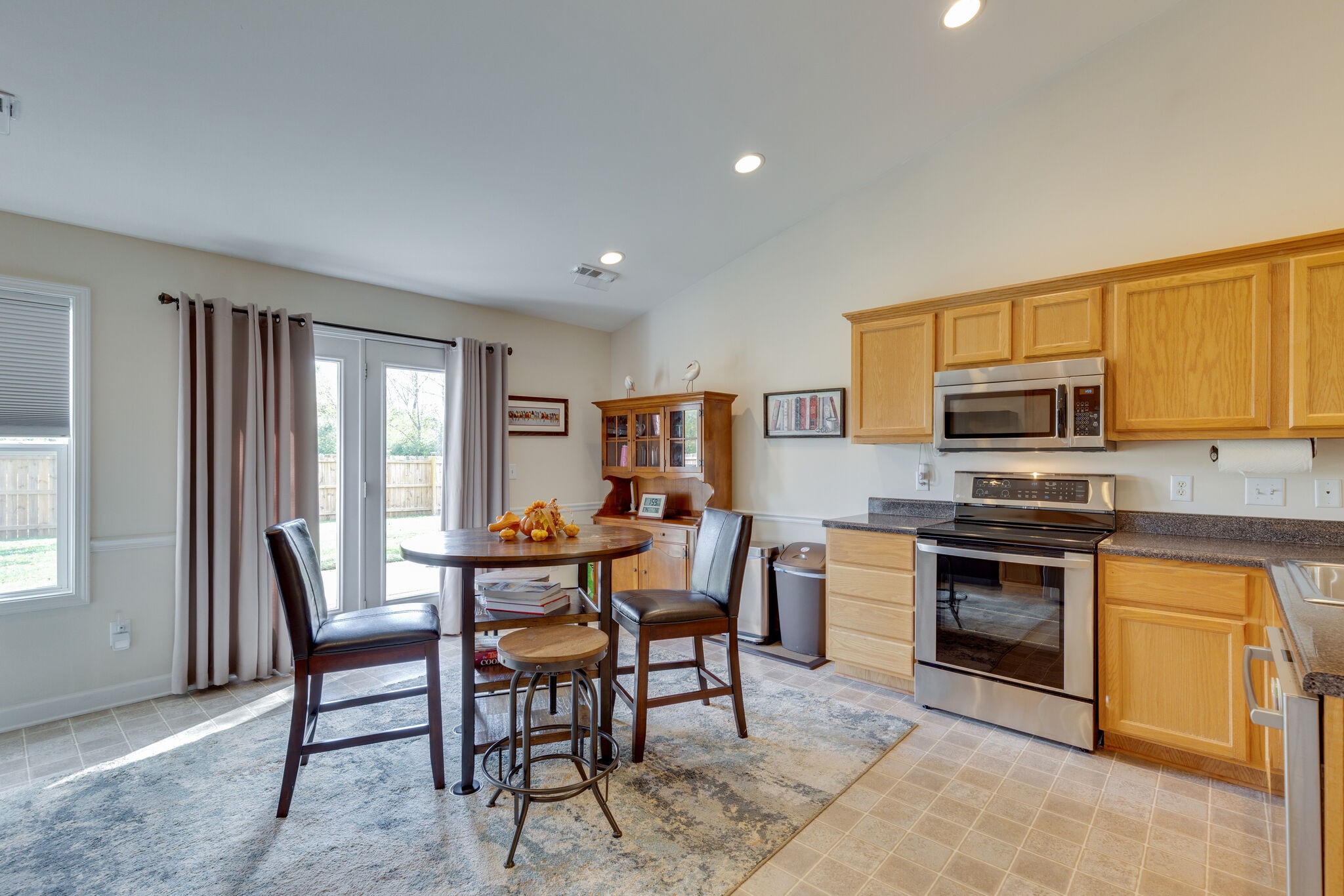 1037 Hummingbird Lane Spring Hill, TN 37174 - Photo 10 of 28 Gallery Image 10