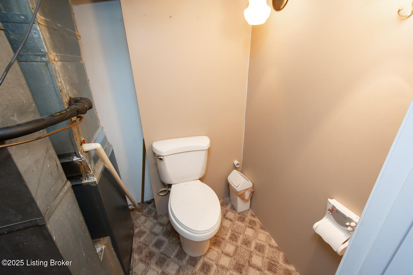 1562 Knight Road Louisville, KY 40216 - Photo 49 of 63 Knight-48