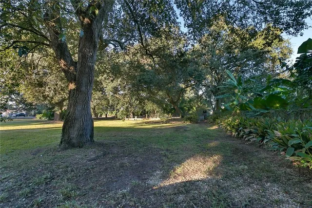 $500,000 | 2020-30 Farragut Street, New Orleans, LA 70114